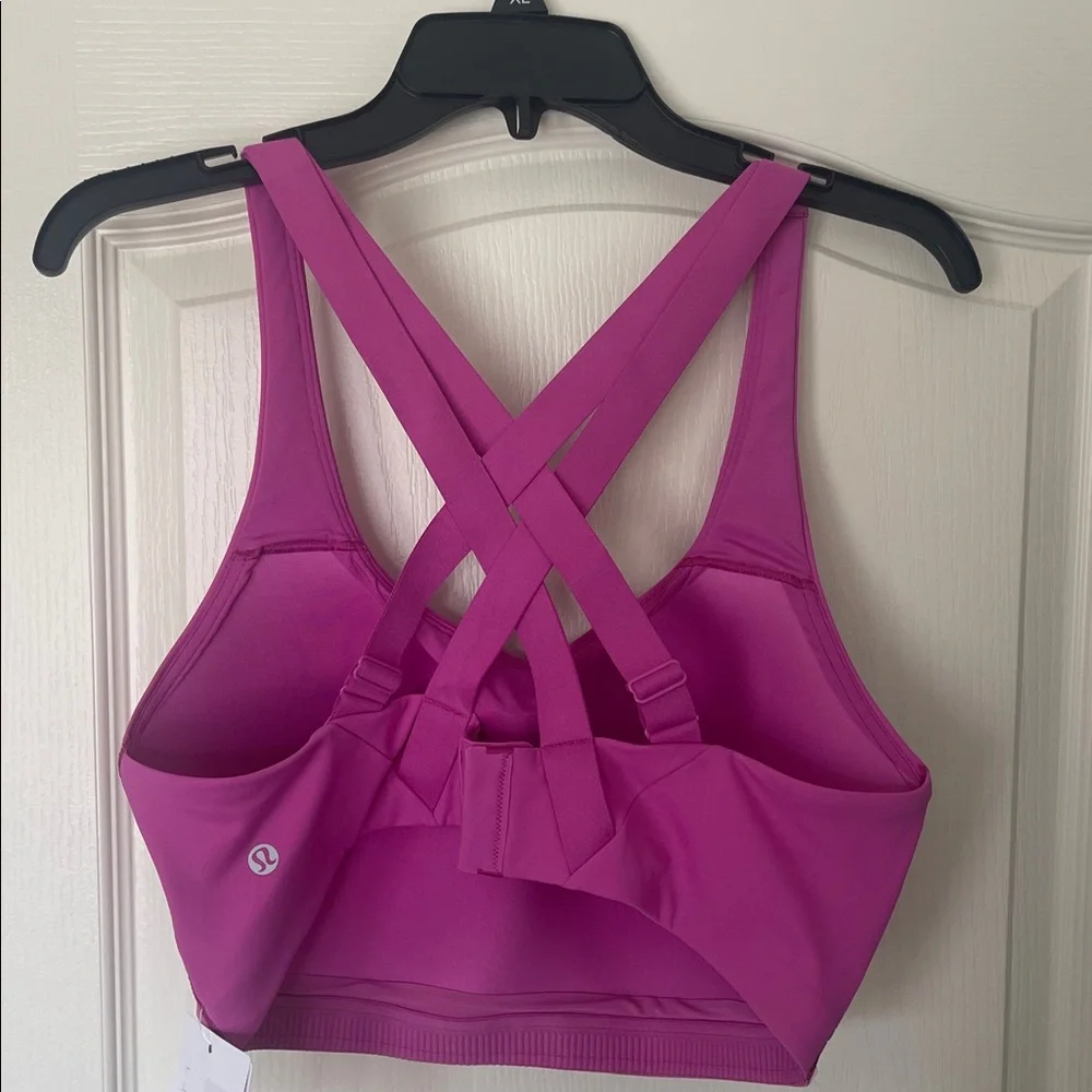 🆕Lululemon Magenta Cross-Back Sports Bra - Picture 2 of 3